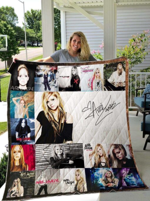 Avril Lavigne 1 Quilt Blanket Quilt B19