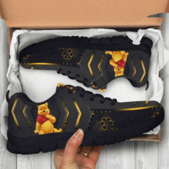Winnie The Pooh Black Fly Sneakers Rze1