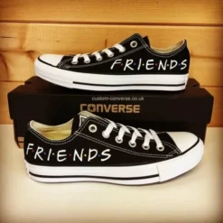 Friends Low Top Shoes B21