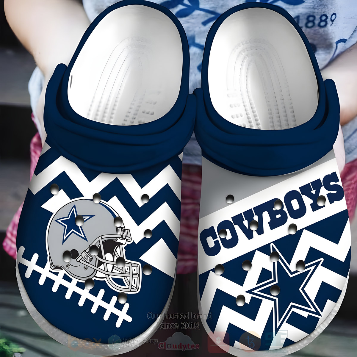 Dallas Cowboys Love 1I Soft Clogs