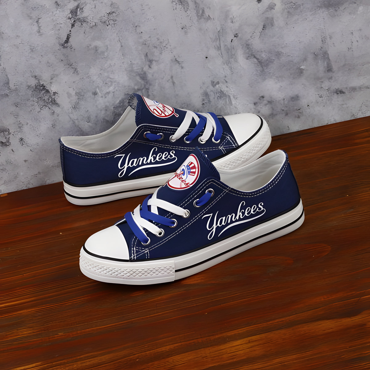 New York Yankees Low Top Shoes